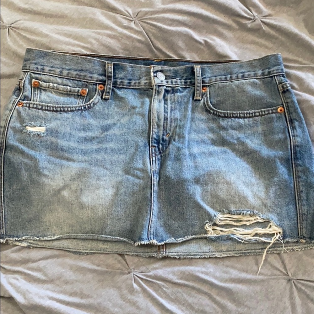 Levi low rise vintage denim skirt